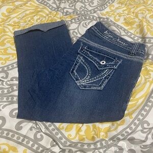 Ariya jeans